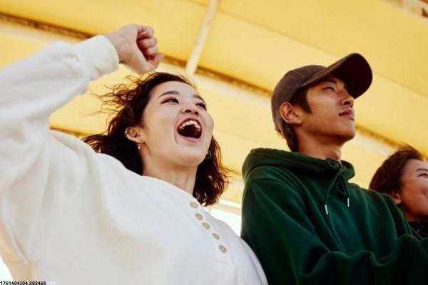 自由泳翻脚技术解析_提升推进效率